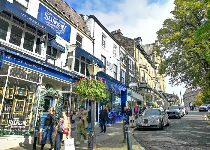 Central Harrogate Apartment With Parking Permit